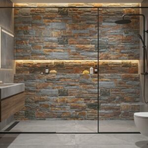 Baño tipo moderno con estilo rústico, revestimiento de piedra en la pared, suelo de piedra clara, mampara de cristal, lavabo de piedra y madera, inodoro blanco.